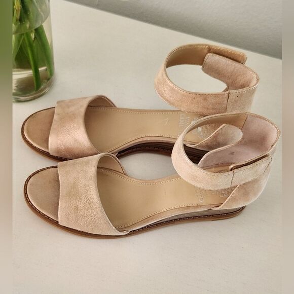 Vince Camuto Sandals - Picture 2 of 12